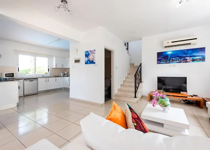 Alysia By Ezoria Coral Bay