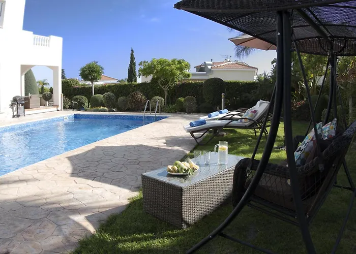 Alysia By Ezoria Villa *